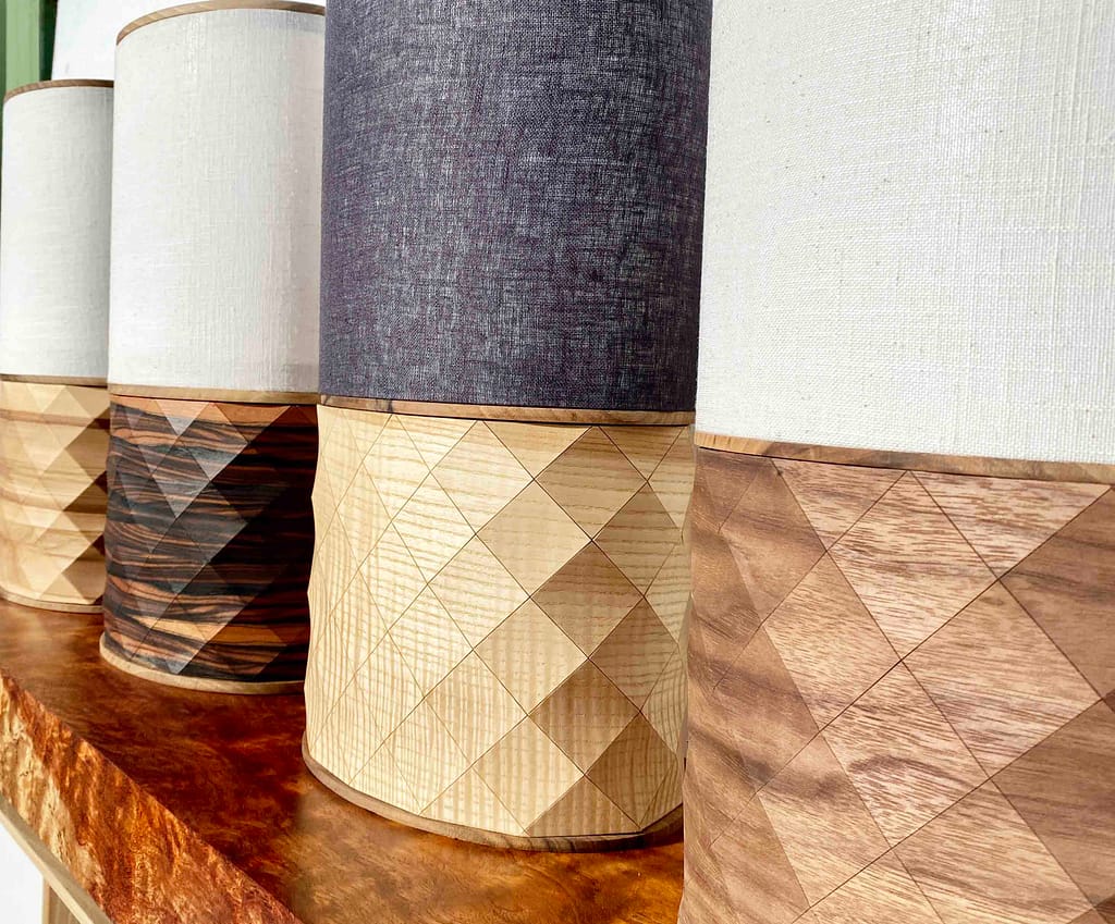 lampes de table design en bois et marqueterie